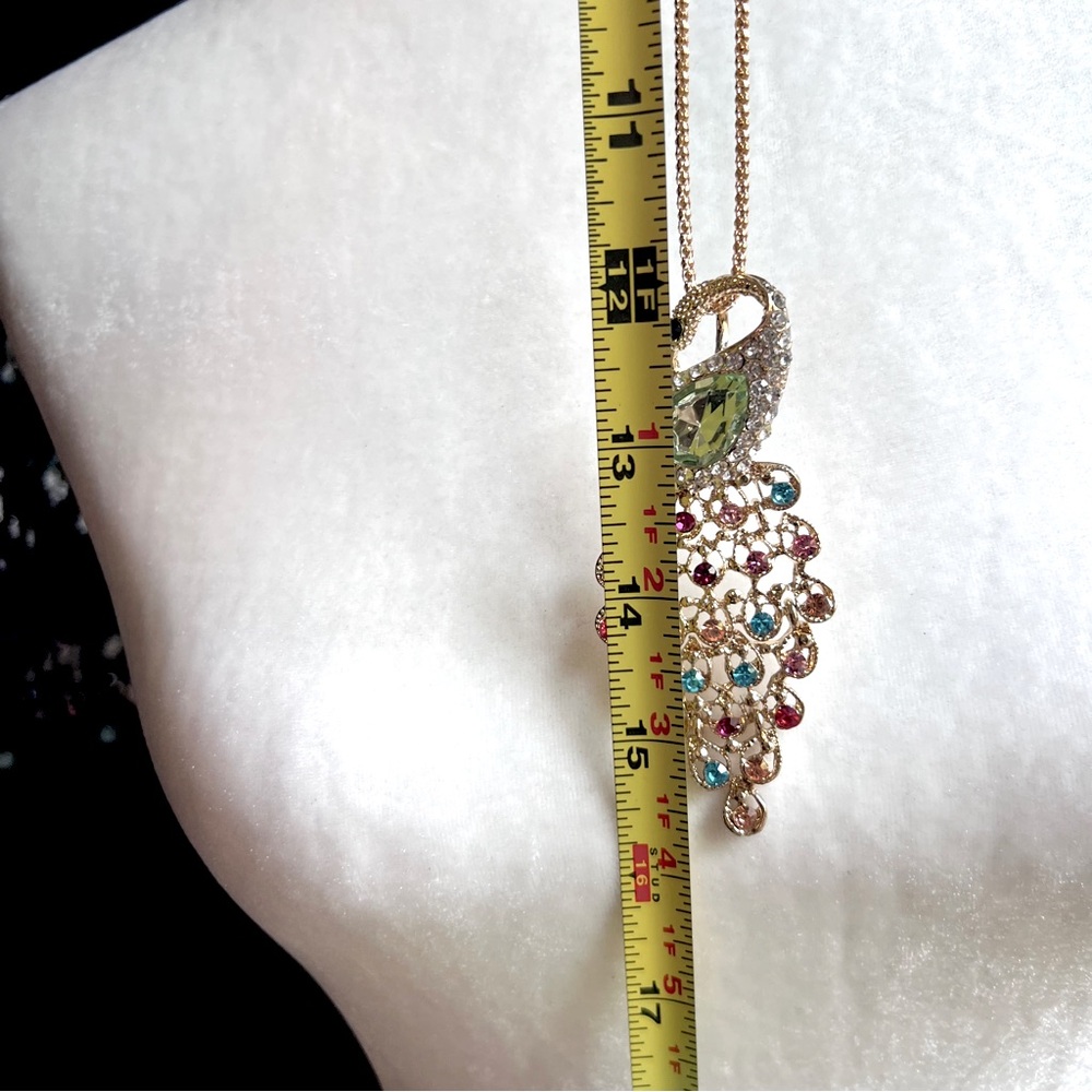 Betsey Johnson Elegant Gold Turquoise Rhinestone Peacock Pendant Necklace 16” - Picture 5 of 8